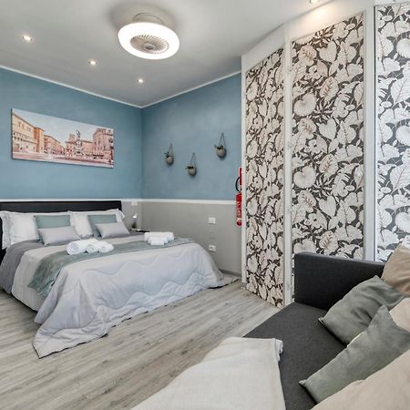 Front Station Apartment - Stazione Centrale Di Bologna Bagian luar foto