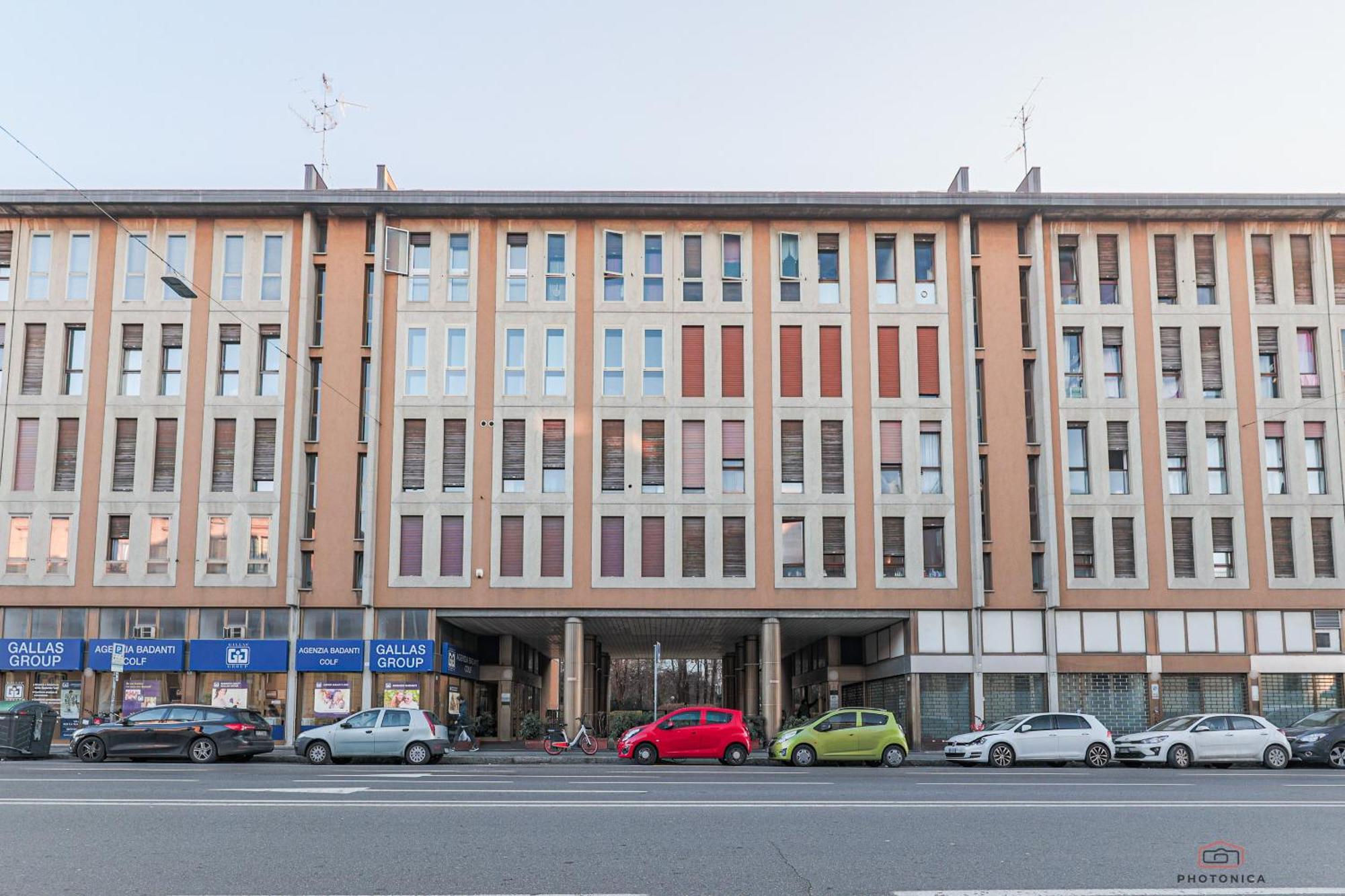 Front Station Apartment - Stazione Centrale Di Bologna Bagian luar foto