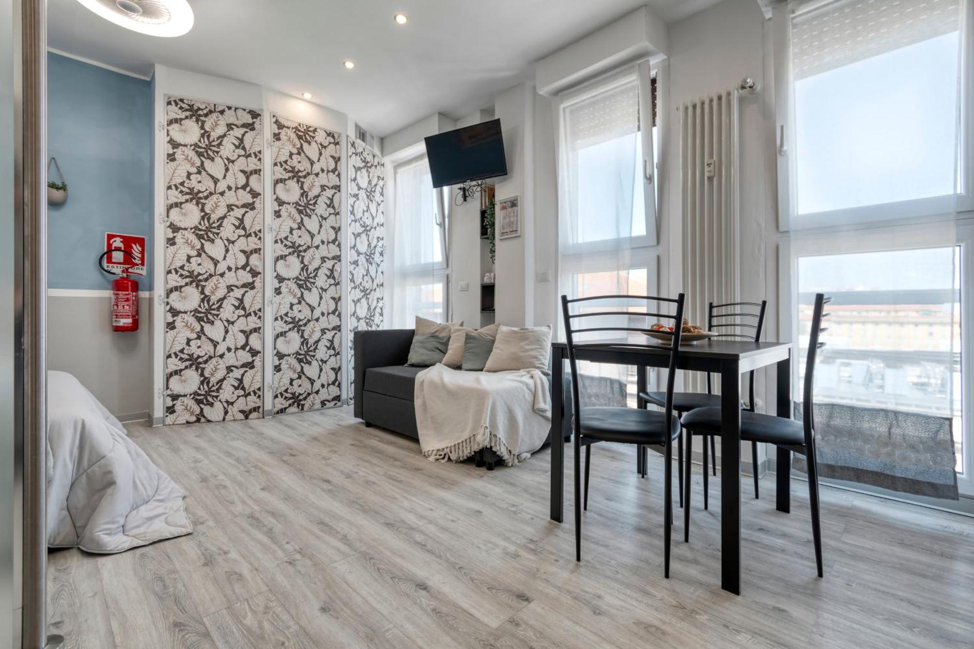 Front Station Apartment - Stazione Centrale Di Bologna Bagian luar foto