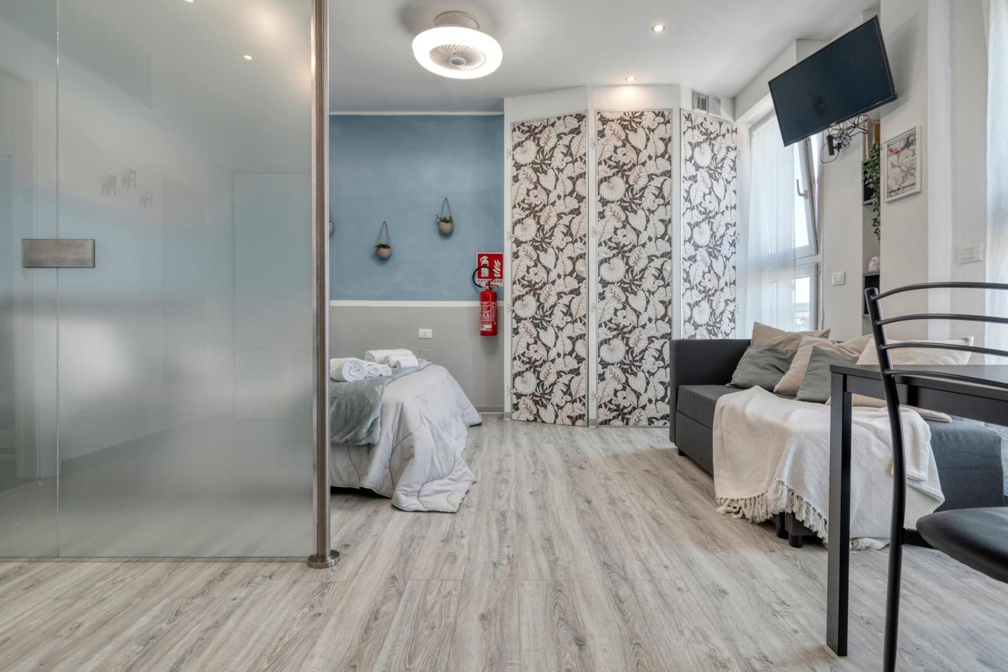 Front Station Apartment - Stazione Centrale Di Bologna Bagian luar foto